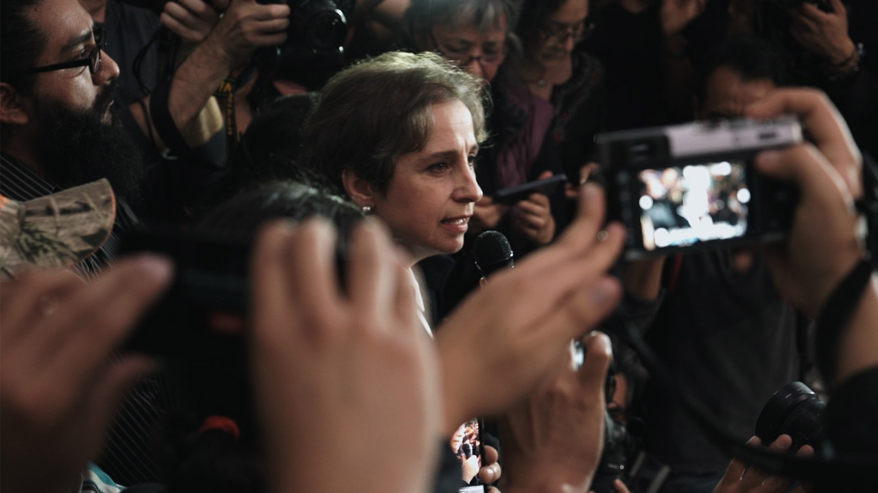 Carmen Aristegui contra la censura en su documental SILENCIO RADIO
